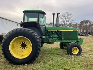 John Deere 4555 Image