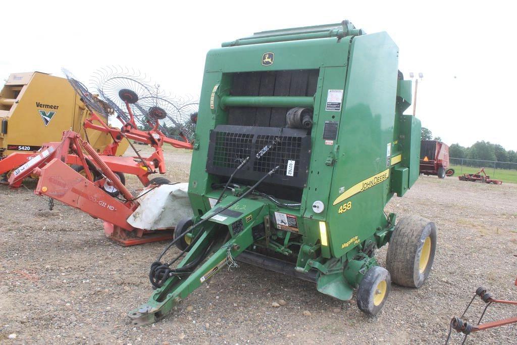 Image of John Deere 458 MegaWide Plus Image 0