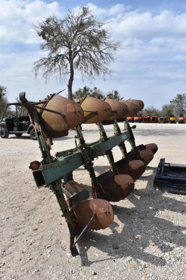 Image of John Deere 4600 equipment image 3