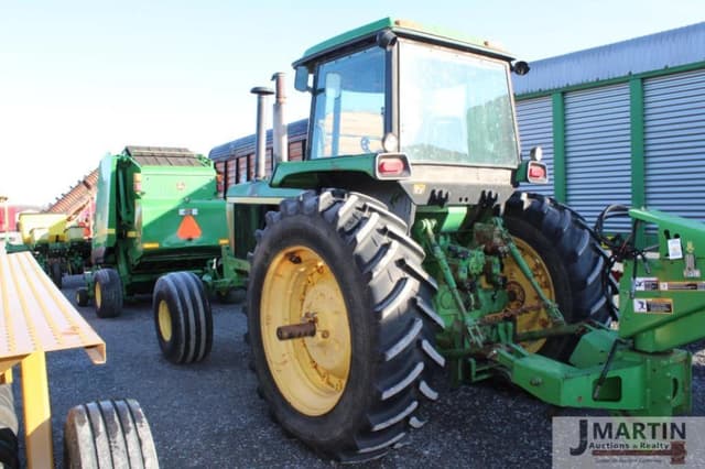 Image of John Deere 4630 equipment image 3