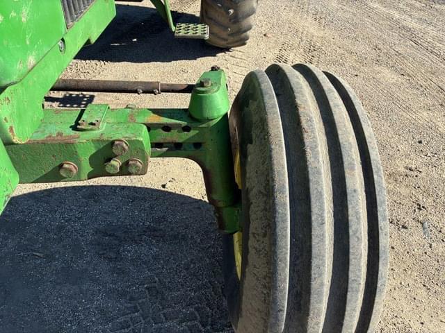 Image of John Deere 4640 equipment image 4