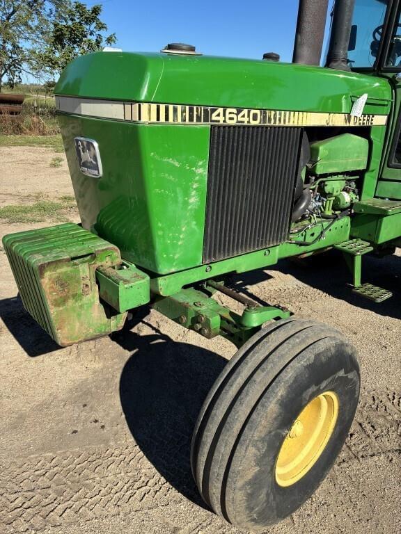Image of John Deere 4640 equipment image 3