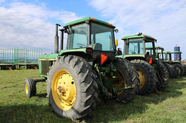 Image of John Deere 4640 equipment image 3