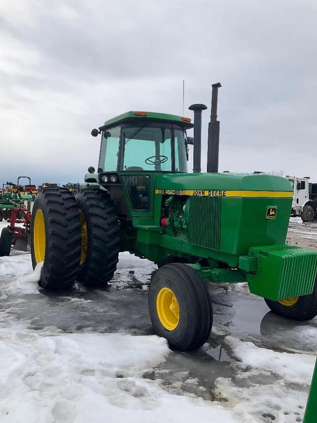 Image of John Deere 4640 equipment image 1