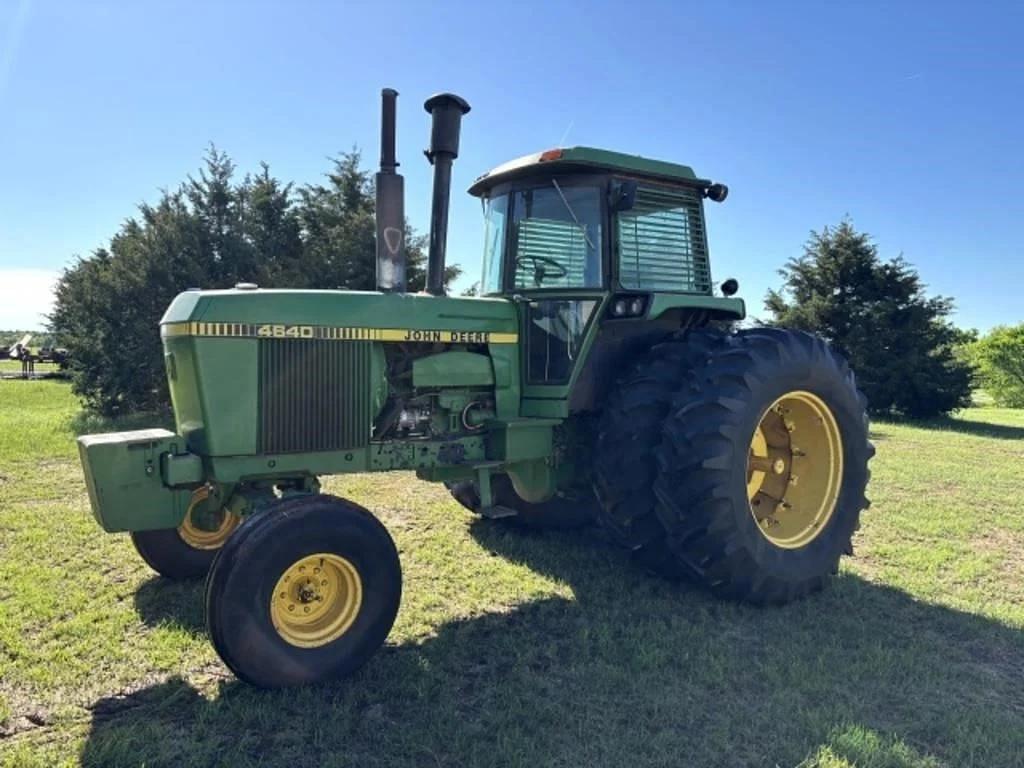 Image of John Deere 4640 Primary image