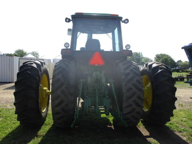 Image of John Deere 4640 equipment image 2