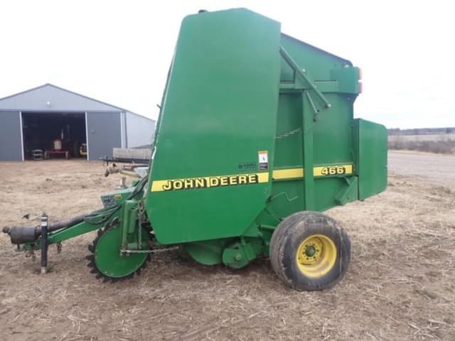 Image of John Deere 466 equipment image 3