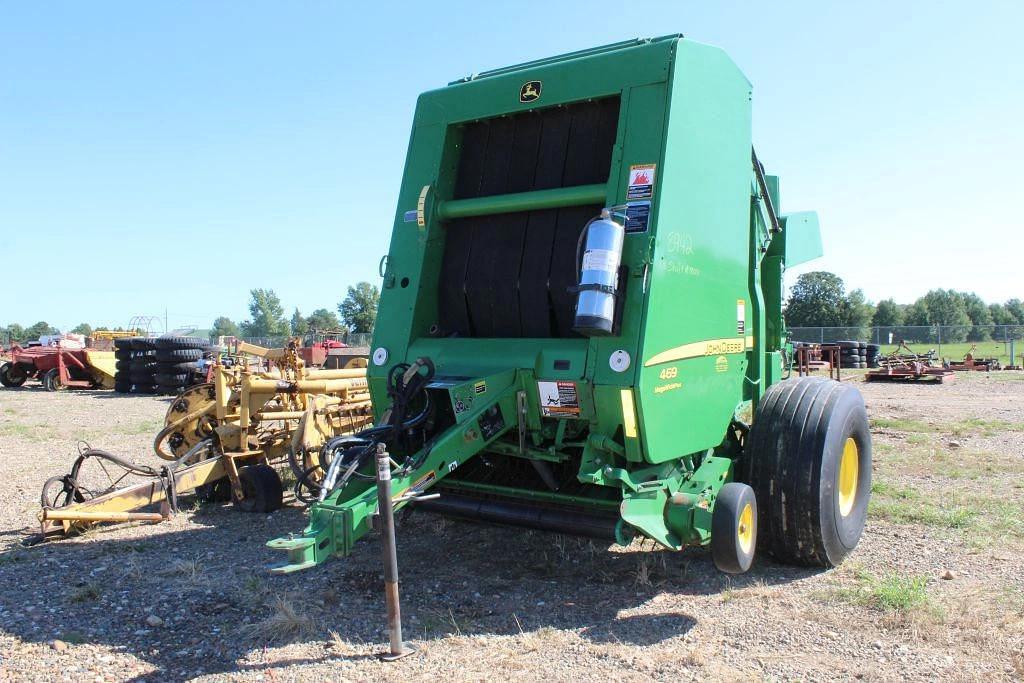 Image of John Deere 469 Megawide Plus Image 0