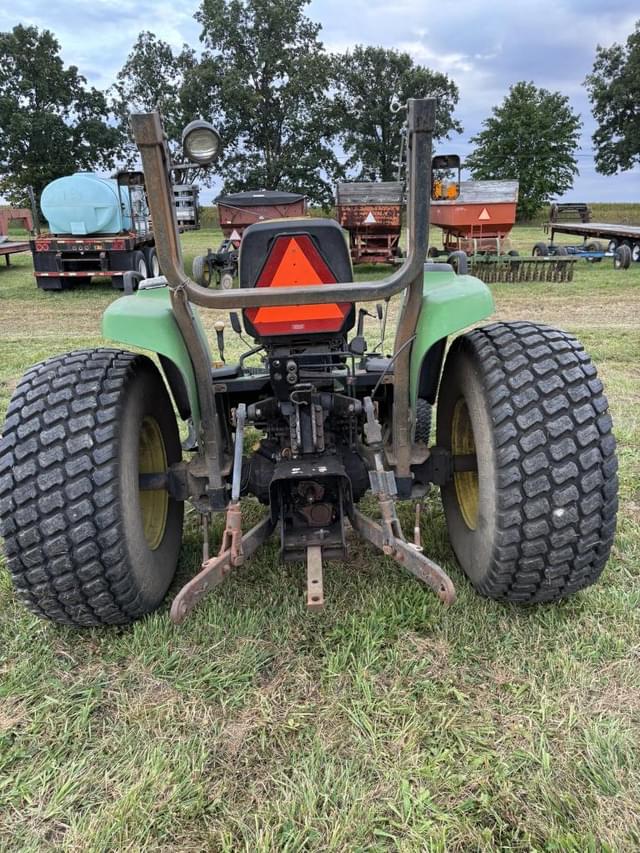 Image of John Deere 4700 equipment image 2