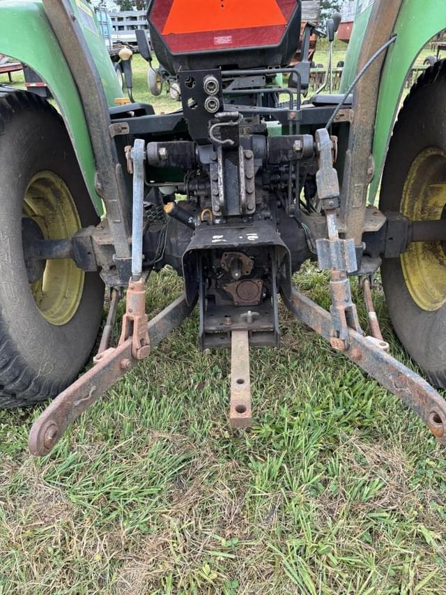 Image of John Deere 4700 equipment image 3