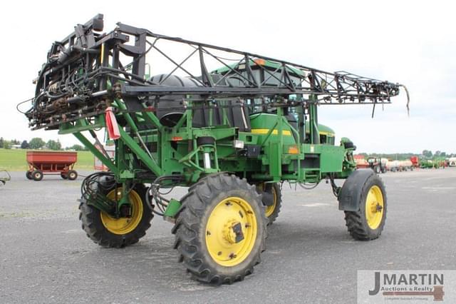 Image of John Deere 4700 equipment image 2