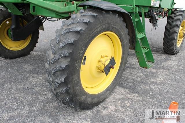 Image of John Deere 4700 equipment image 4