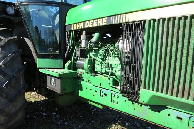 Image of John Deere 4755 equipment image 3