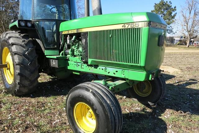 Image of John Deere 4755 equipment image 1