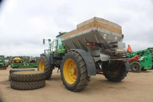 Image of John Deere 4920 equipment image 3