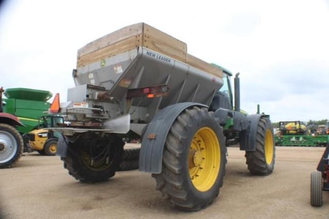 Image of John Deere 4920 equipment image 2