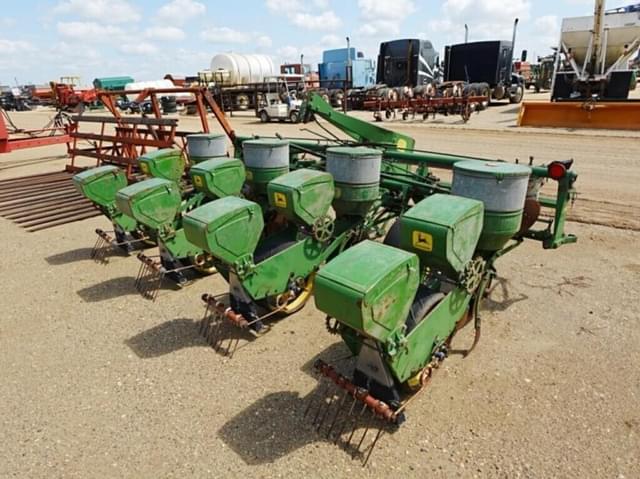 Image of John Deere 494A equipment image 1