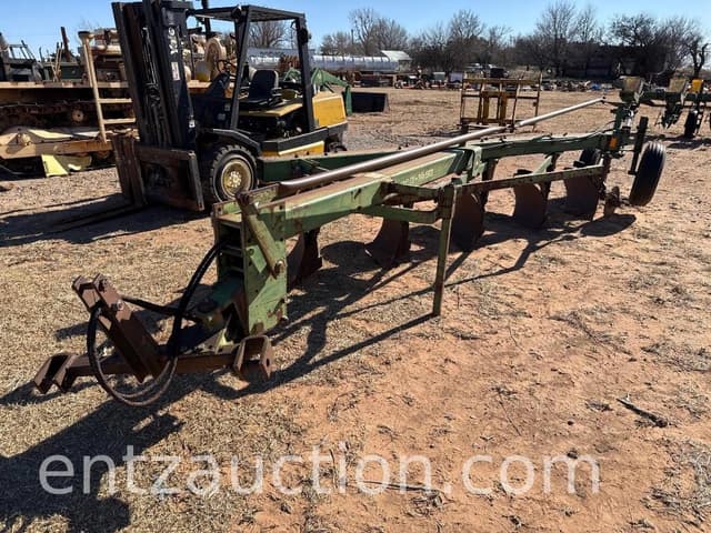 Image of John Deere 1350-1450 equipment image 1