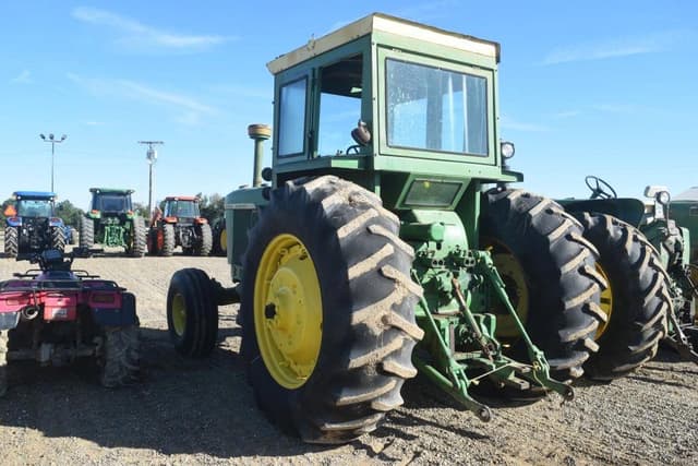 Image of John Deere 5020 equipment image 1