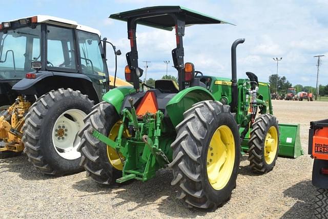 Image of John Deere 5045E equipment image 2