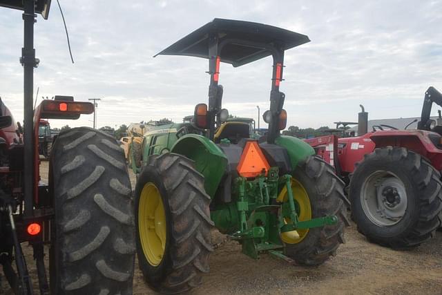 Image of John Deere 5055E equipment image 1