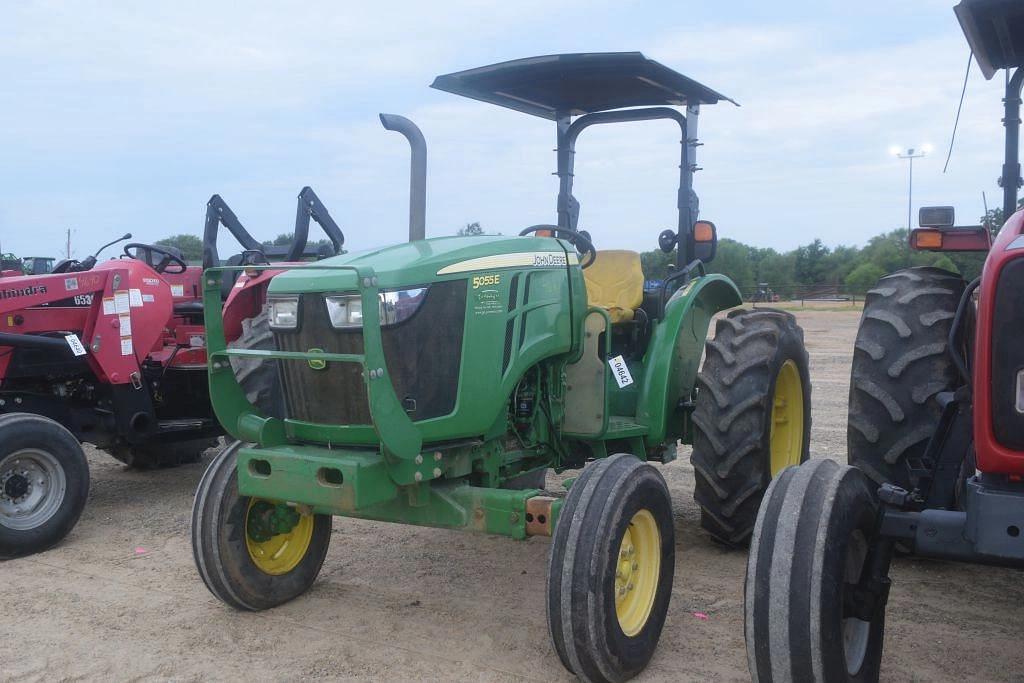 Image of John Deere 5055E Primary image