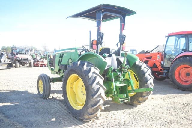 Image of John Deere 5055E equipment image 1