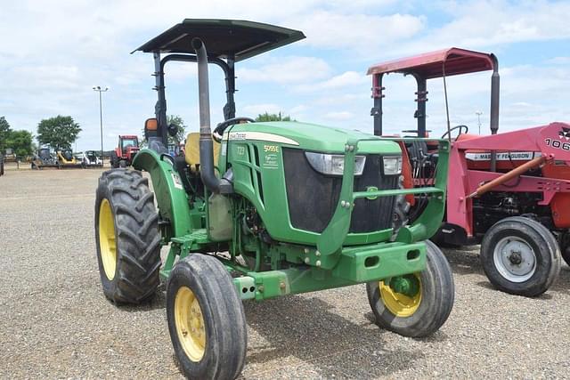 Image of John Deere 5055E equipment image 3