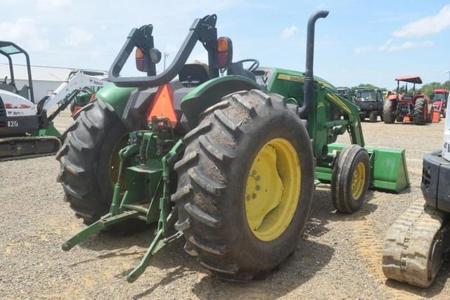 Image of John Deere 5055E equipment image 2