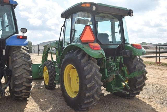 Image of John Deere 5055E equipment image 1