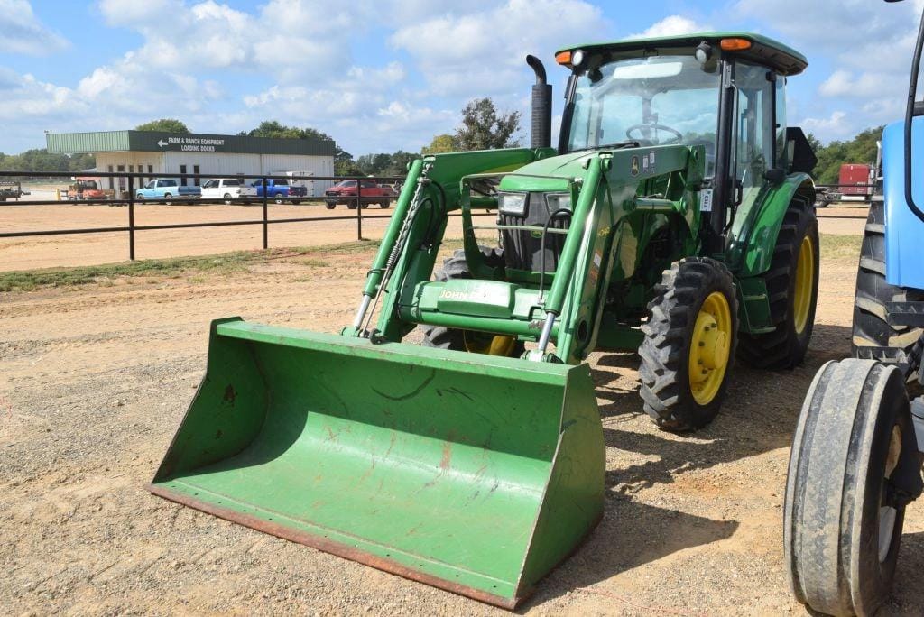 Main image John Deere 5055E
