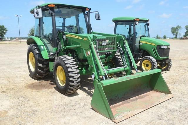 Image of John Deere 5055E equipment image 3