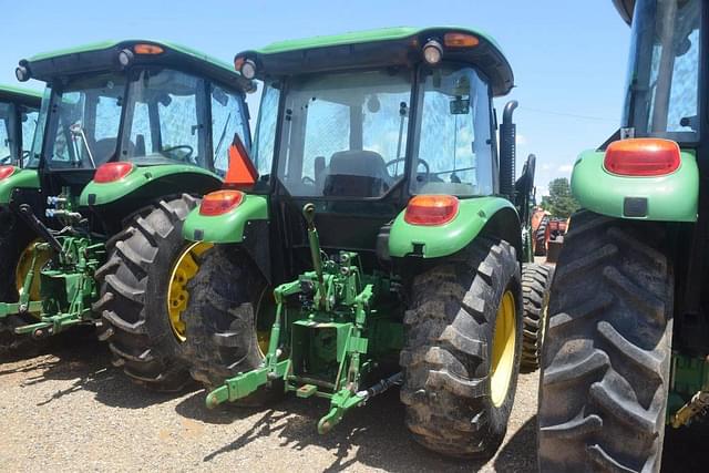 Image of John Deere 5055E equipment image 2