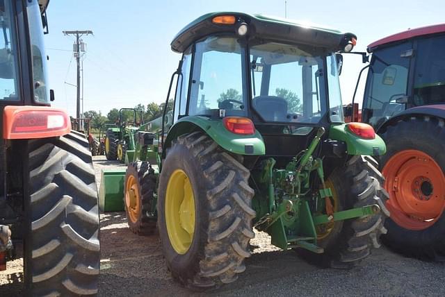 Image of John Deere 5055E equipment image 1