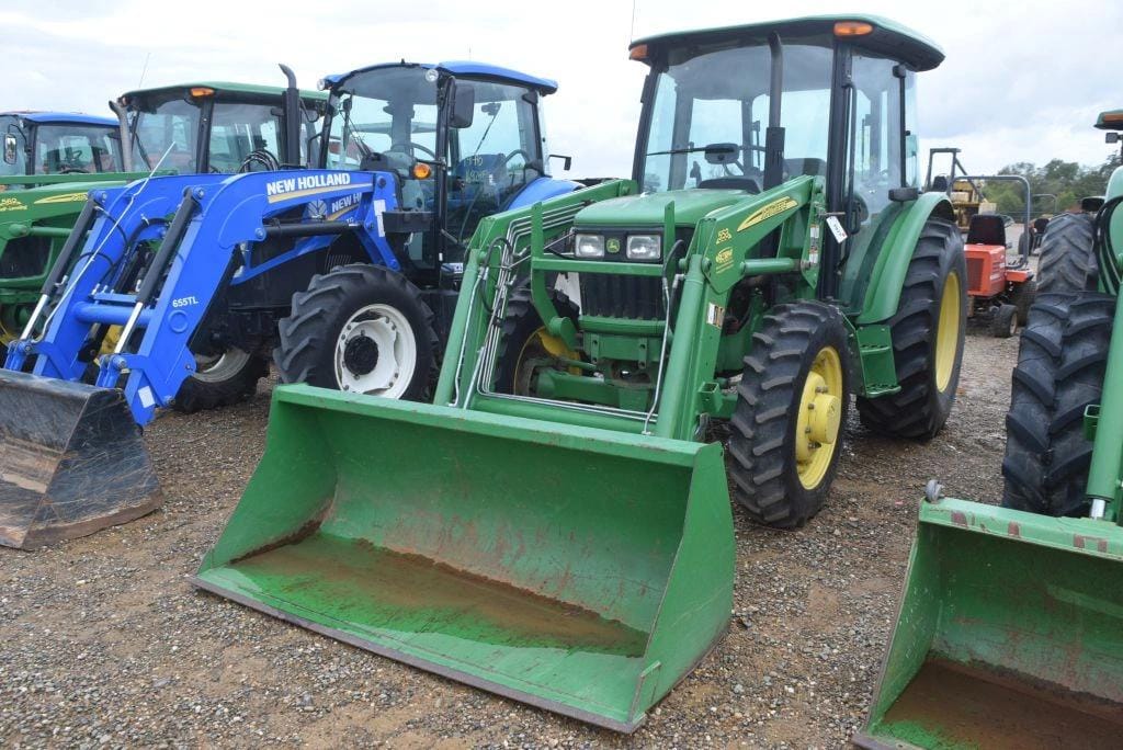 Main image John Deere 5055E