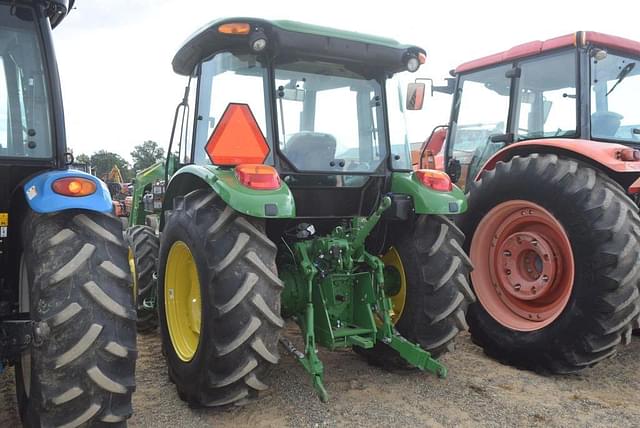 Image of John Deere 5055E equipment image 1