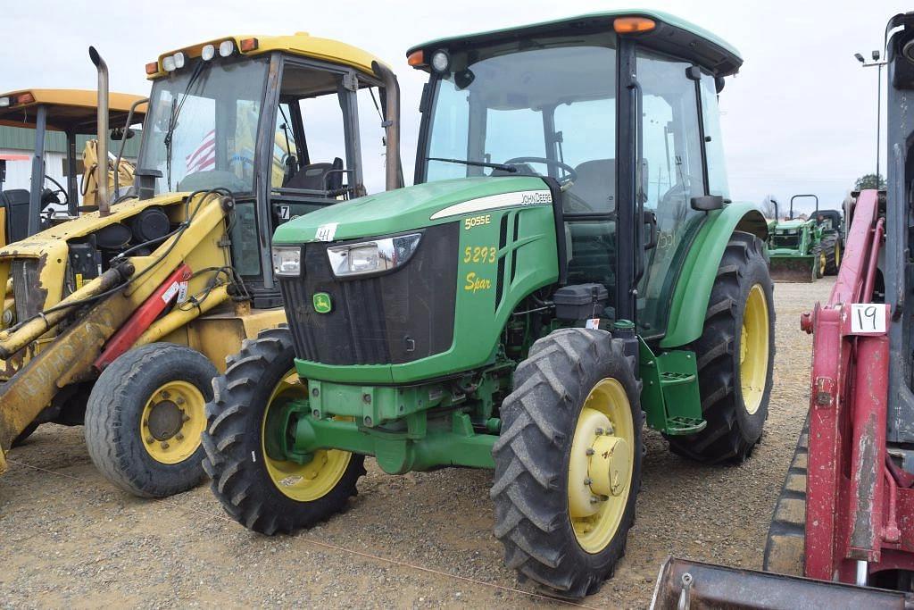 Image of John Deere 5055E Primary image