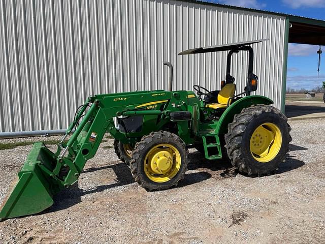 Image of John Deere 5055E equipment image 1