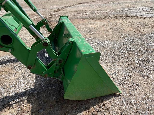 Image of John Deere 5055E equipment image 4