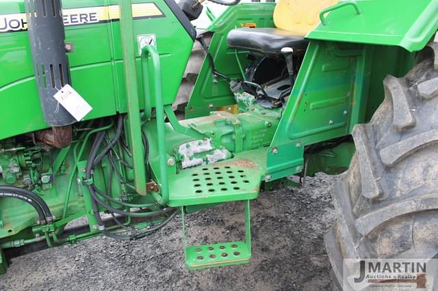 Image of John Deere 5055E equipment image 3