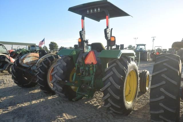 Image of John Deere 5065E equipment image 2
