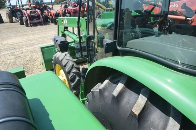 Image of John Deere 5065E equipment image 1