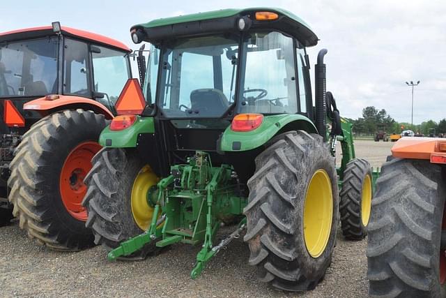 Image of John Deere 5065E equipment image 2
