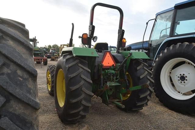 Image of John Deere 5065E equipment image 1