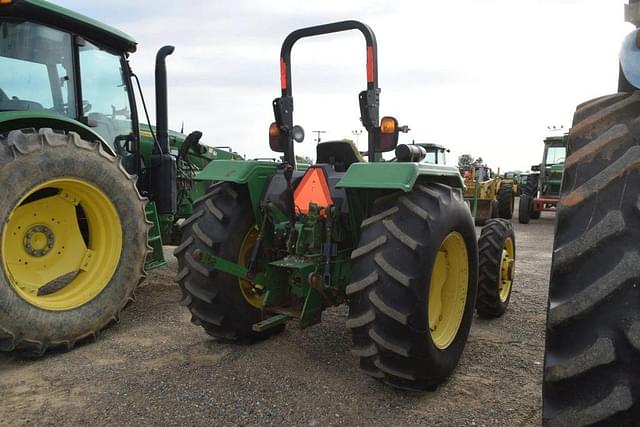 Image of John Deere 5065E equipment image 2