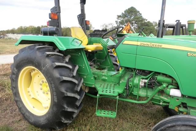 Image of John Deere 5065E equipment image 3