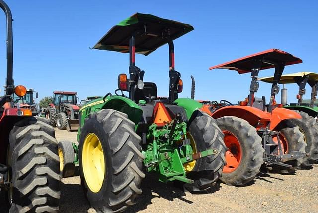 Image of John Deere 5075E equipment image 1