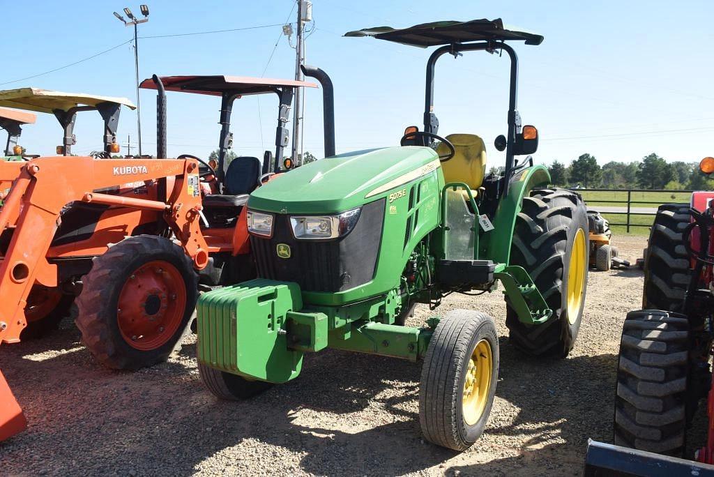 Image of John Deere 5075E Primary image