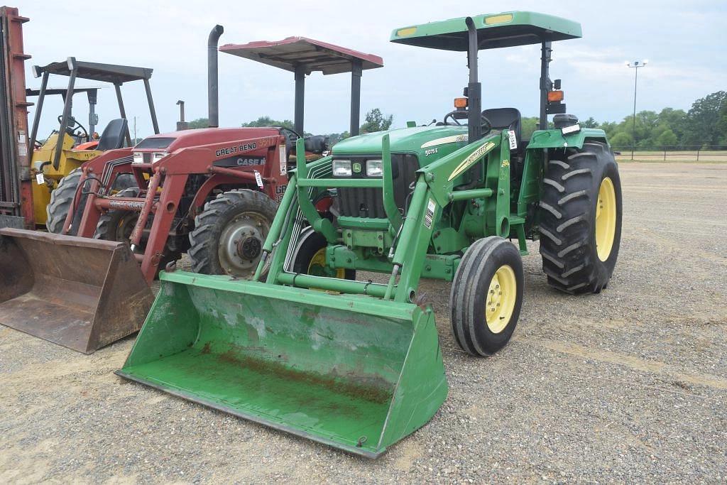 Image of John Deere 5075E Primary image