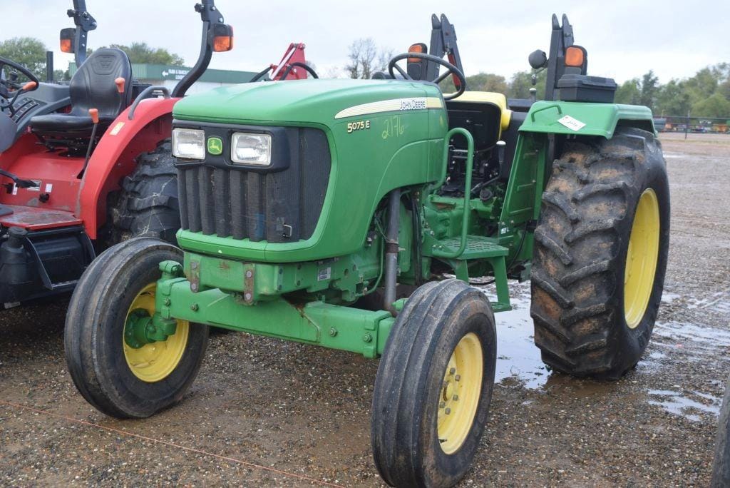 Main image John Deere 5075E
